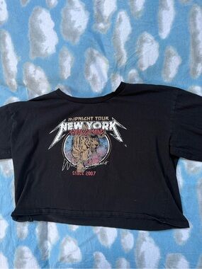 Stitch & Pine Black Cropped Long Sleeve Graphic Tee Tiger NY Tour Sz L